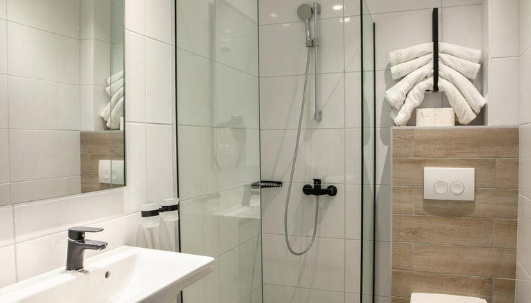 Aqua Suites